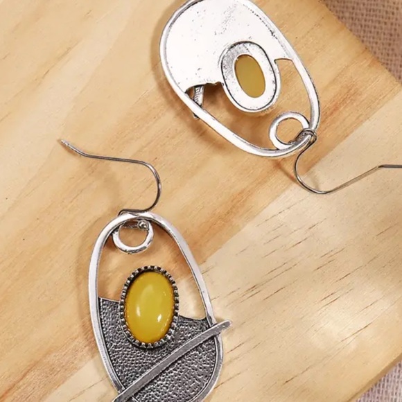 925 Sterling Silver Plated Yellow Synthetic Stone Boho Earrings - Picture 4 of 5